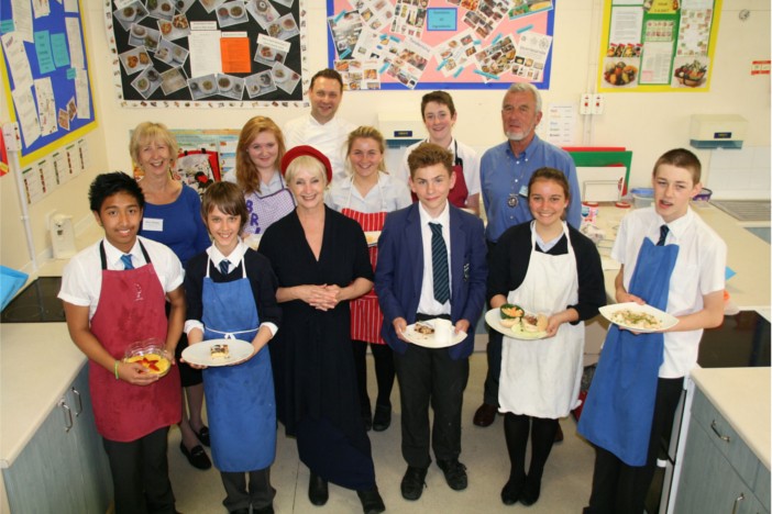 Young chefs from school in Christchurch with Leasley Walters