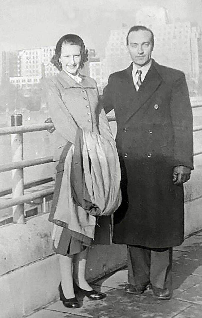 Jose' and gerry Hampton photographed on Waterloo Bridge in London